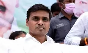 Jail Officials Refuse MP’s Sister Permission To Tie Rakhi Jail Officials Refuse MP’s Sister Permission To Tie Rakhi