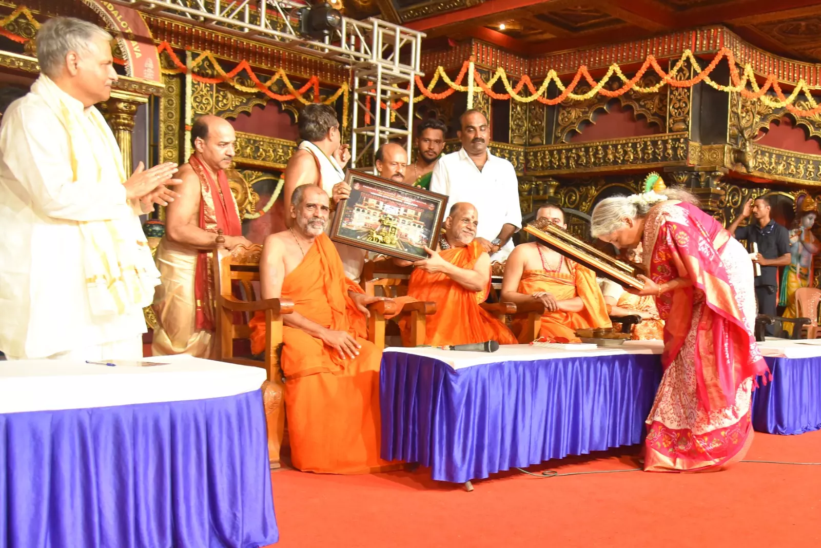 Nirmala Sitharaman Conferred Bharata Lakshmi Award at Udupi Sri Krishna Math Nirmala Sitharaman Conferred Bharata Lakshmi Award at Udupi Sri Krishna Math