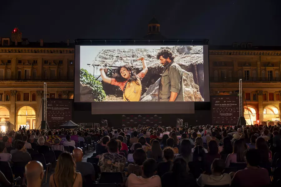 Sholay Actors Remuneration: Check Who Got Highest Salary Sholay Actors Remuneration: Check Who Got Highest Salary