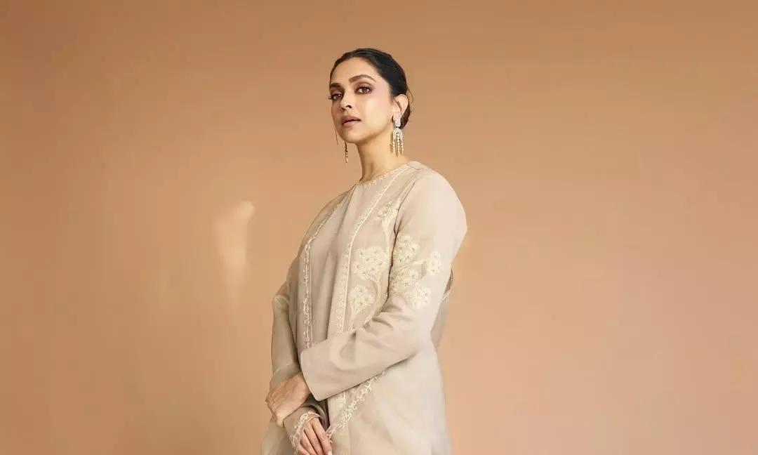 Deepika Steps Away From The Intern Remake