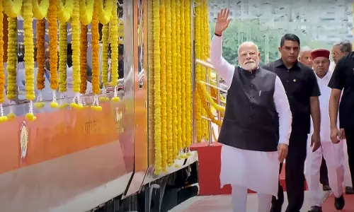 PM Flags off 3 Vande Bharat Trains in Bengaluru
