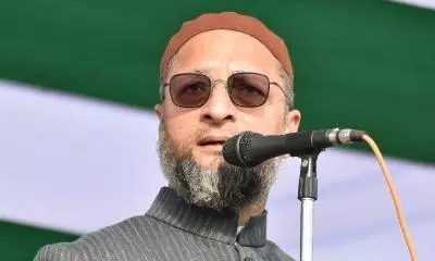 Owaisi Offers Nitish Support if Govt Keeps Communalism in Check Owaisi Offers Nitish Support if Govt Keeps Communalism in Check
