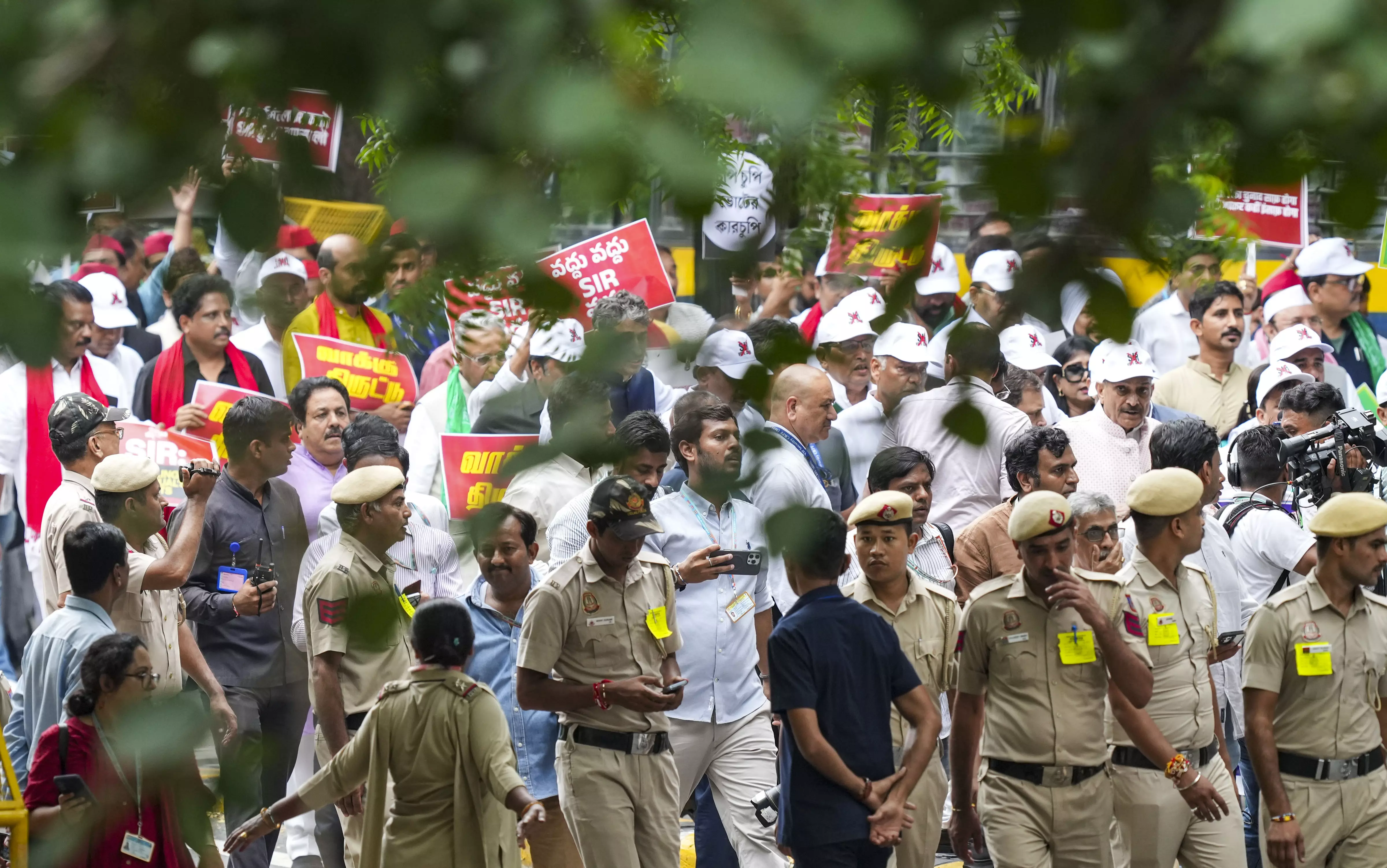 Rahul, Oppn MPs Detained During Protest March to EC