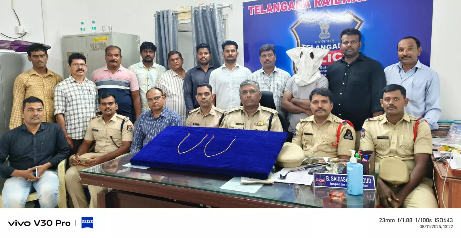 Addiction to Betting, Alcohol Lands Chemist in Trouble in Hyderabad as Police Nabs in Snatching Cases