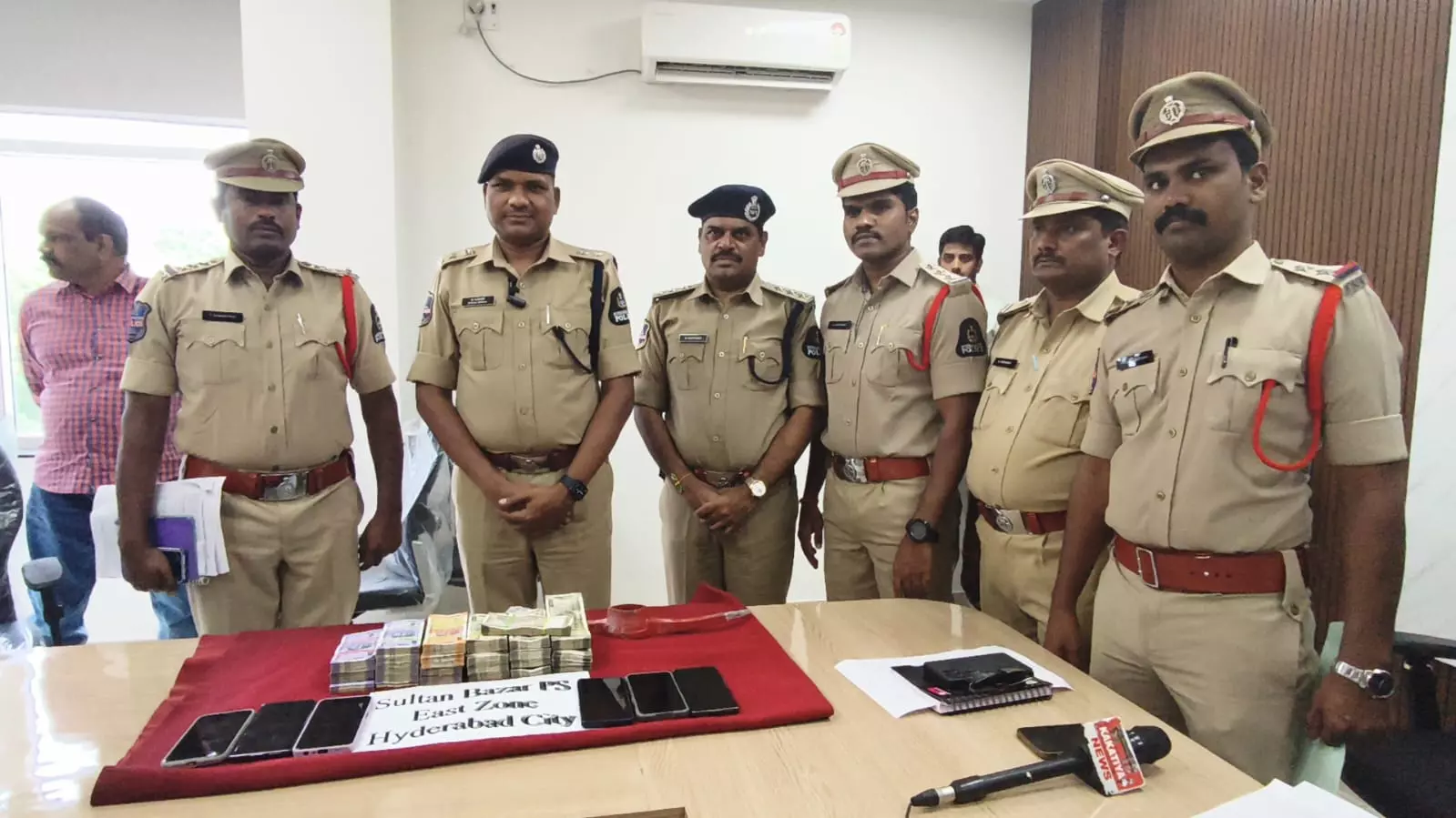 Hyderabad police nabs 6 inter-State shutter lifters