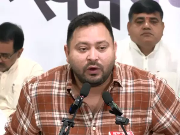 Tejashwi Alleges EC–BJP Nexus in Bihar Voter List Manipulation