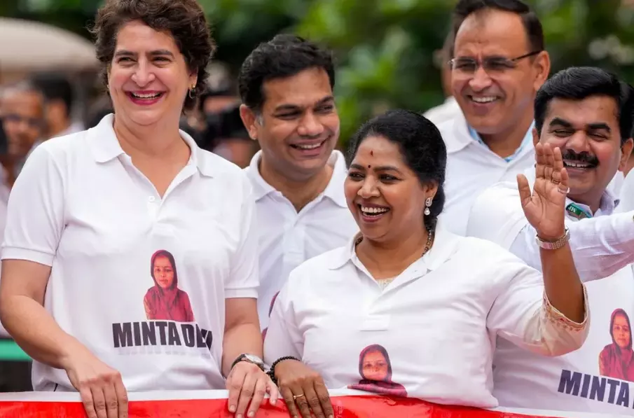 Minta Devi Slams Rahul, Priyanka Gandhi for Using Her Image