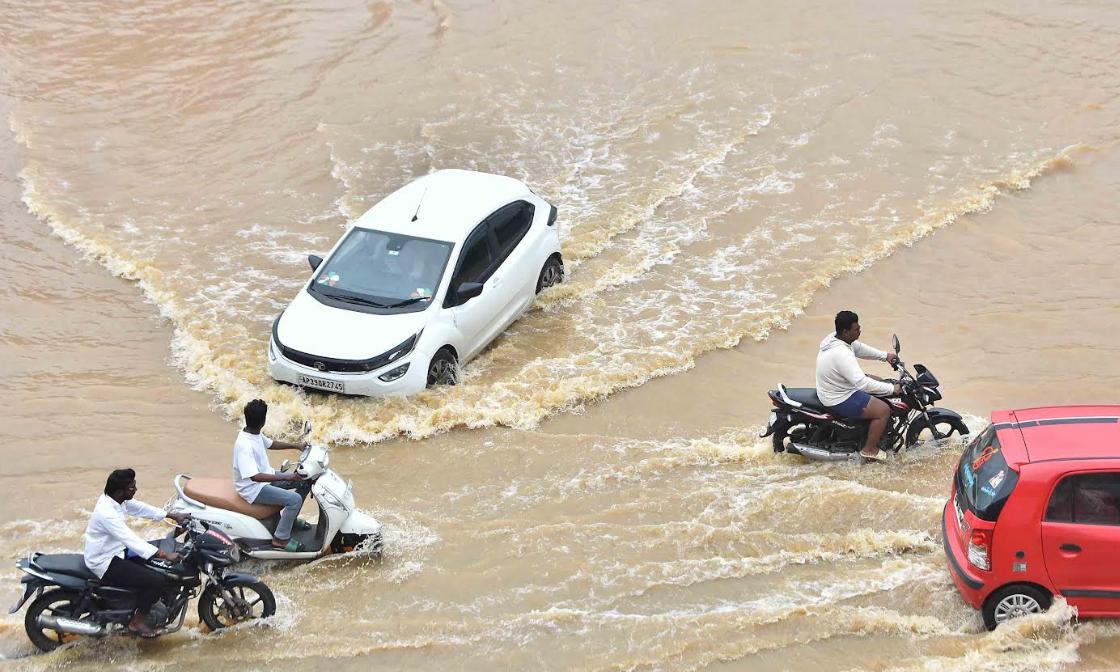 Heavy Rains Cause Disruption Across Multiple Regions in India