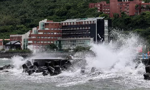 Typhoon Podul Intensifies as it Nears Taiwan