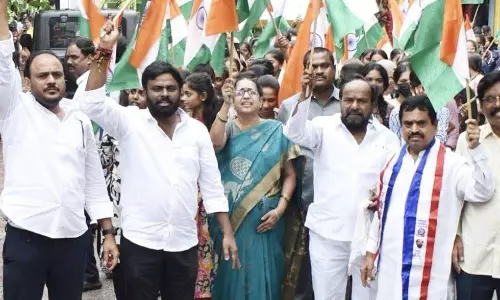 Students Take Out Tiranga Rally