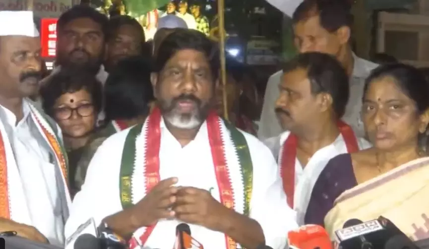 Congress Holds Vote Chor-Gaddi Chhod Candlelight Rallies in Districts Congress Holds Vote Chor-Gaddi Chhod Candlelight Rallies in Districts