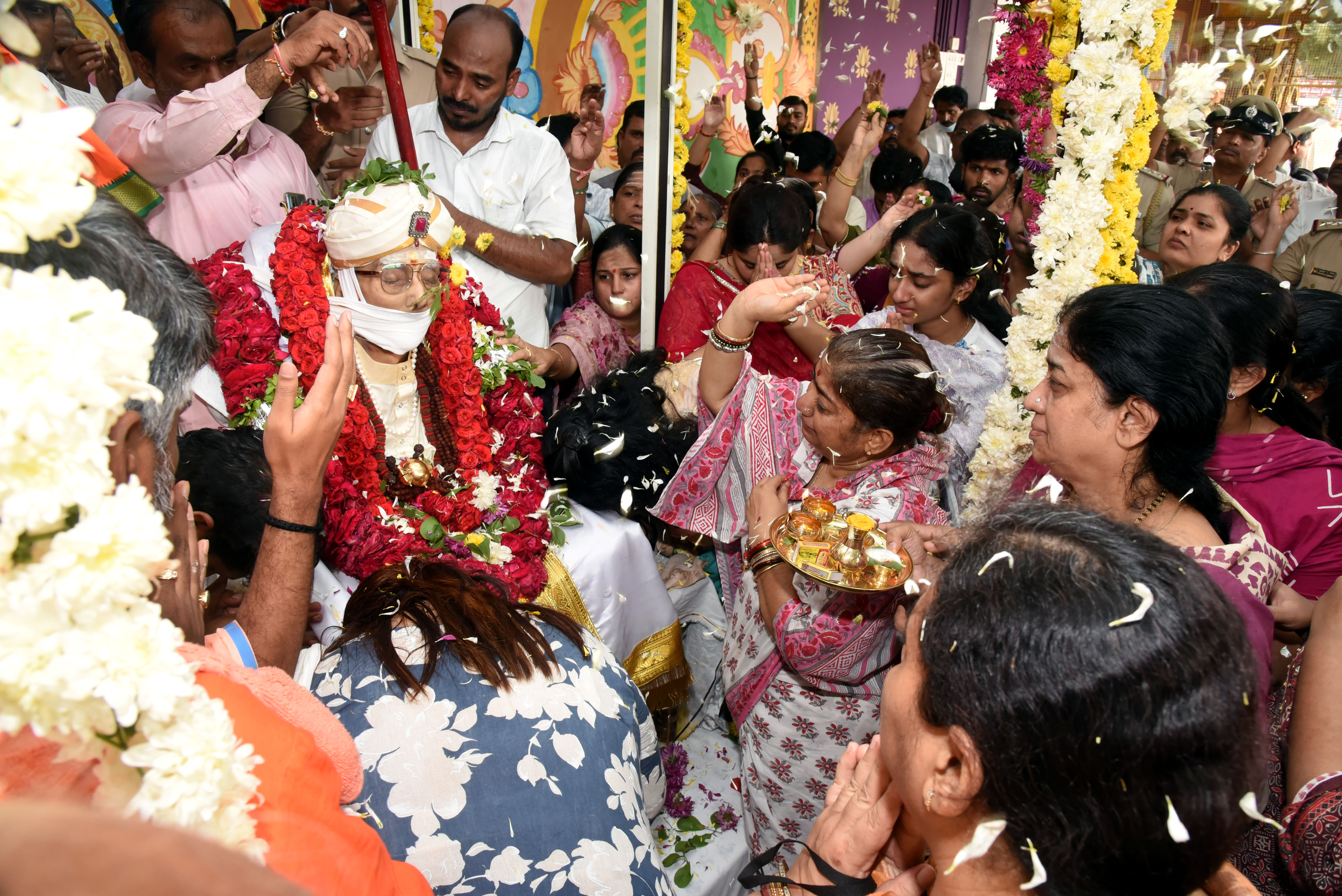 Karnataka Pays Tribute to Dr. Sharnbaswappa Appaji