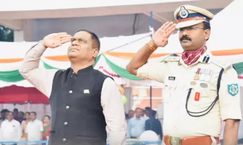 I-Day Celebrations Highlight Industrial Growth in Visakhapatnam I-Day Celebrations Highlight Industrial Growth in Visakhapatnam