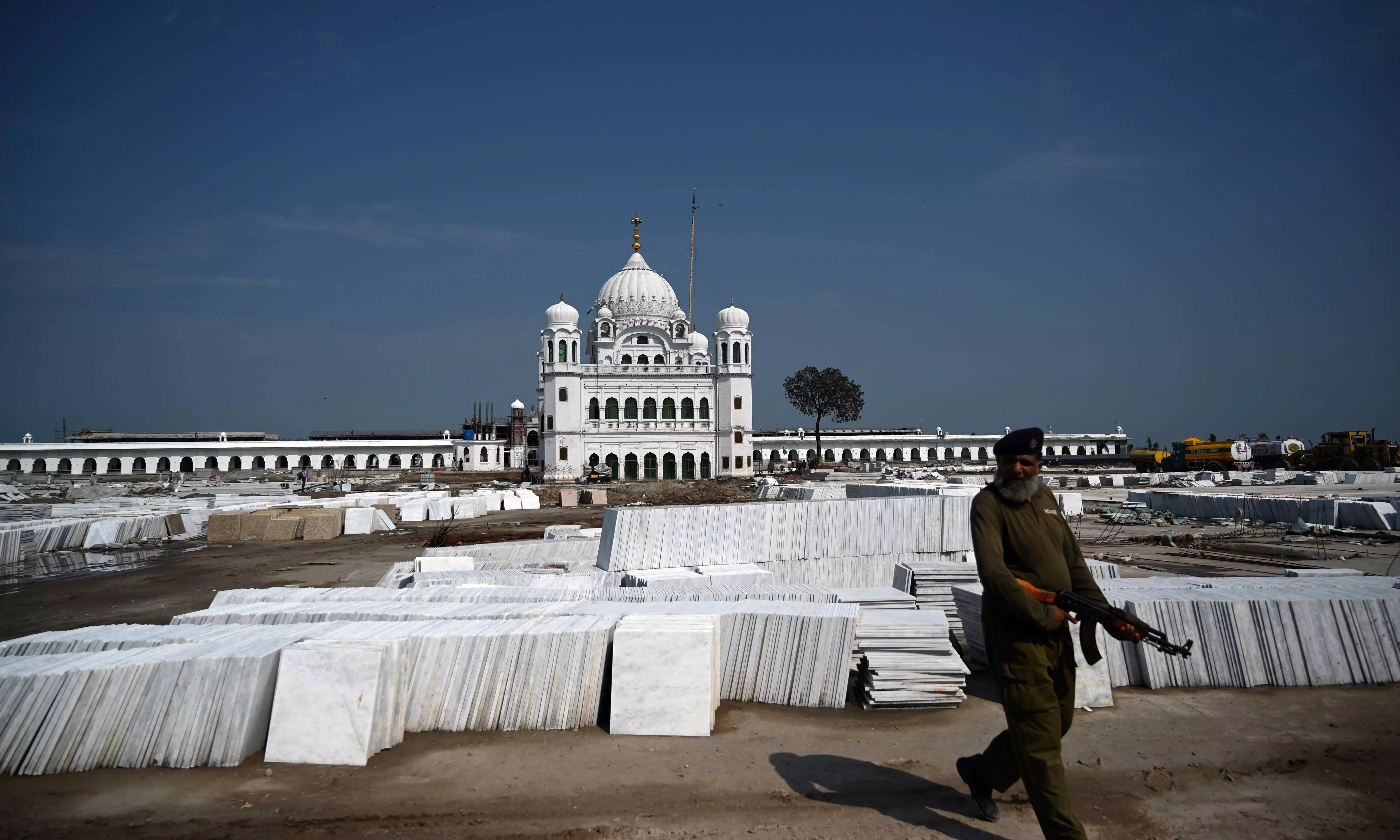 Akal Takht Jathedar Calls for Reopening of Kartarpur Corridor