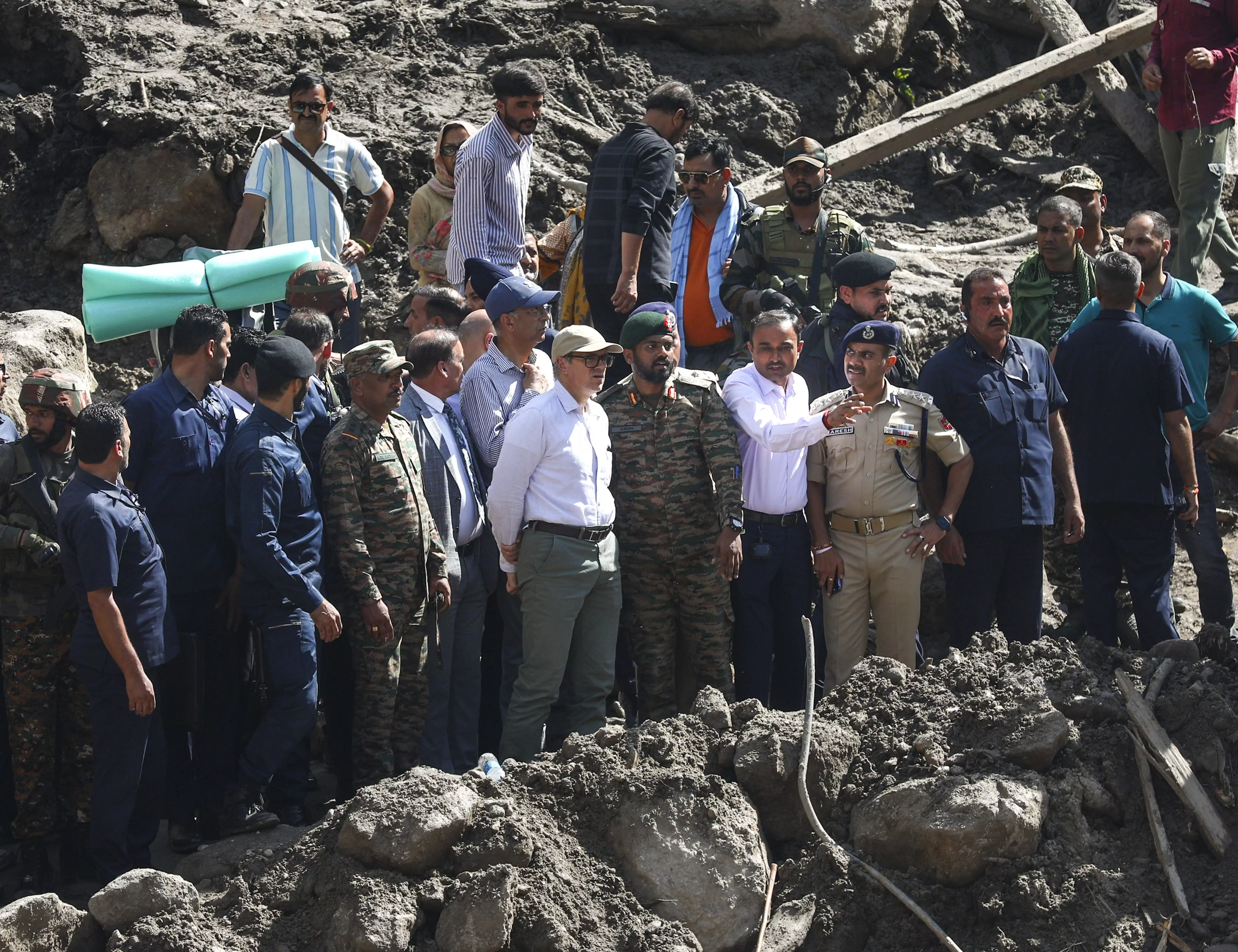 J&K: CM Omar Abdullah Visits Kishtwar to Assess Flash Flood Damage