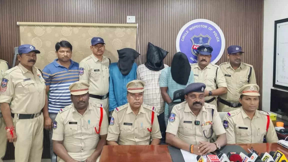 3 Burglars Held, Gold Worth Rs 12 Lakh, Cash Seized