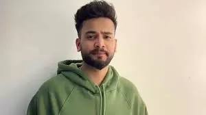 Firing Outside YouTuber Elvish Yadavs Gurugram Home