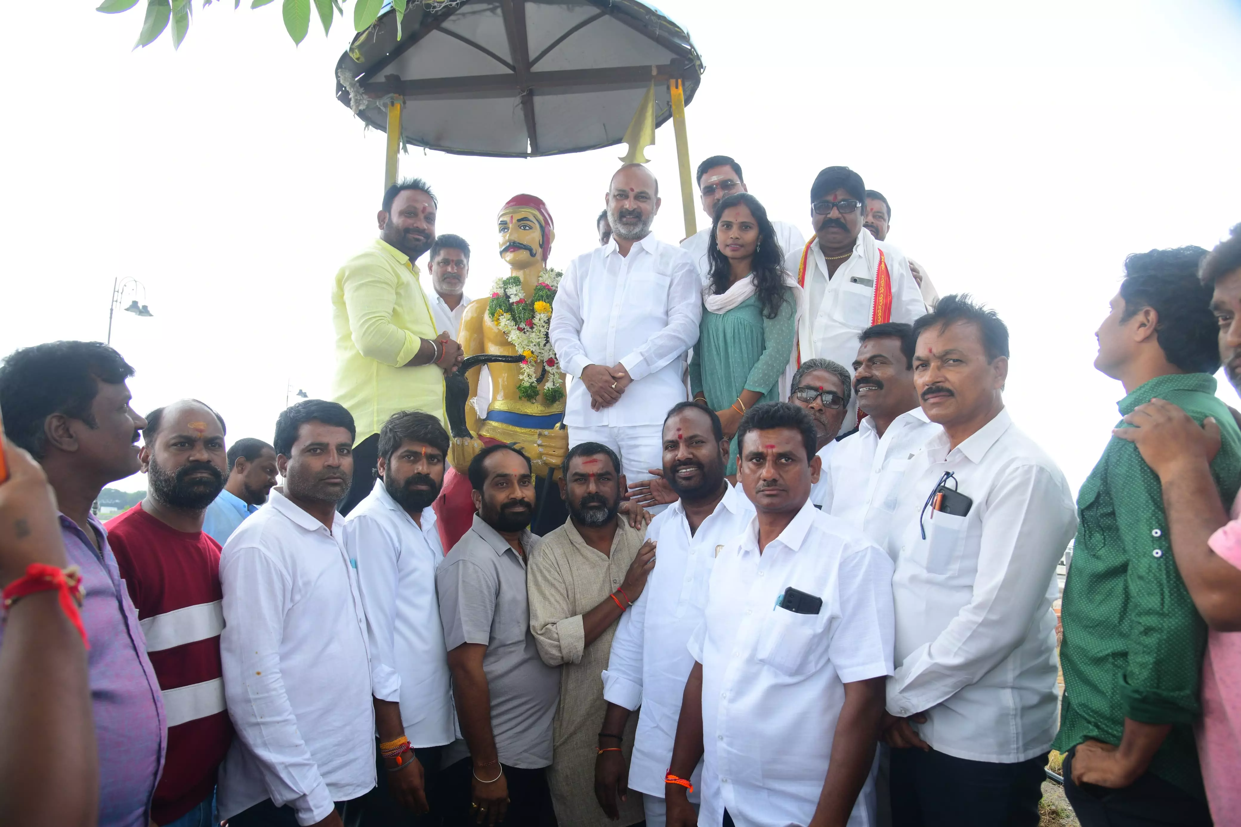 Bandi Hails Papanna As Bahujan Hero Bandi Hails Papanna As Bahujan Hero