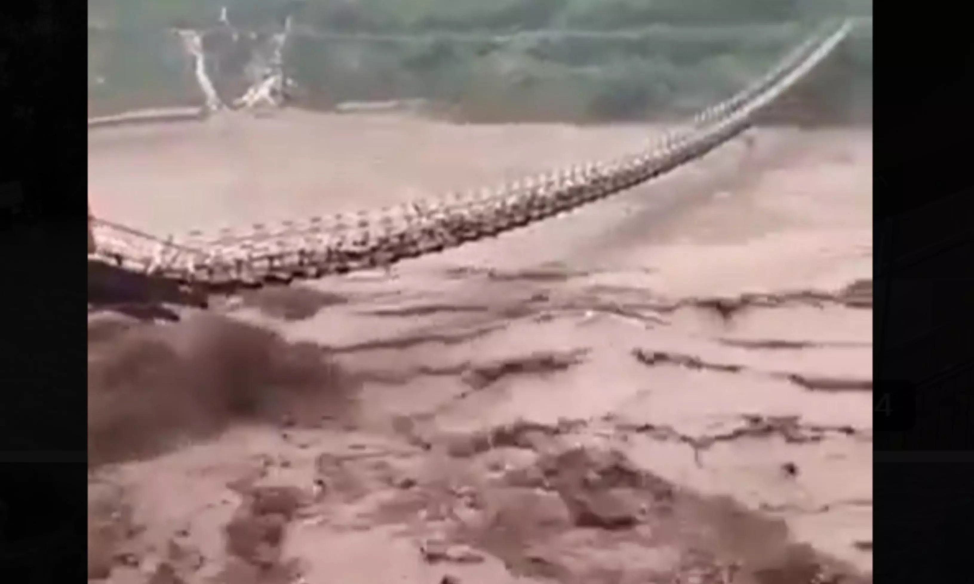 Himachal: Multiple Flash Floods in Mandi After Heavy Rain