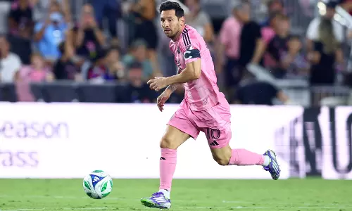 Stadium Erupts With Messi, Messi, Messi! as he Returns from Injury With Goal, Assist