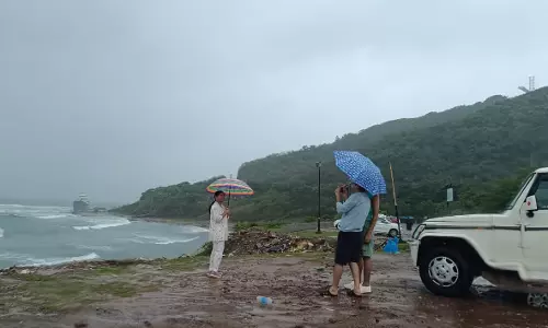 Flasks, Family And Rain; Vizag’s Monsoon Moments