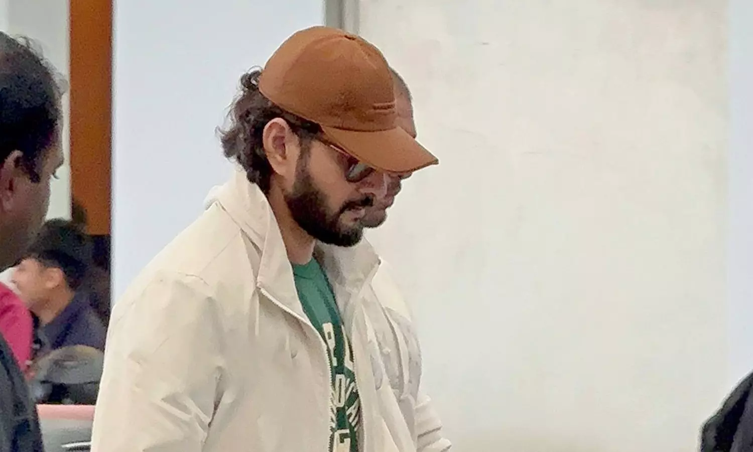 Mahesh Babu and Namrata Twin in White at Airport, Sparking Fan Frenzy