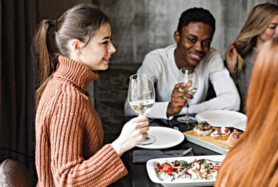 Generational Divide Over Splitting Restaurant Bills in Asian Cultures