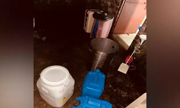 MP: DRI Busts Illicit Drug Factory in Bhopal, Seizes Mephedrone Worth Rs 92 Crore MP: DRI Busts Illicit Drug Factory in Bhopal, Seizes Mephedrone Worth Rs 92 Crore