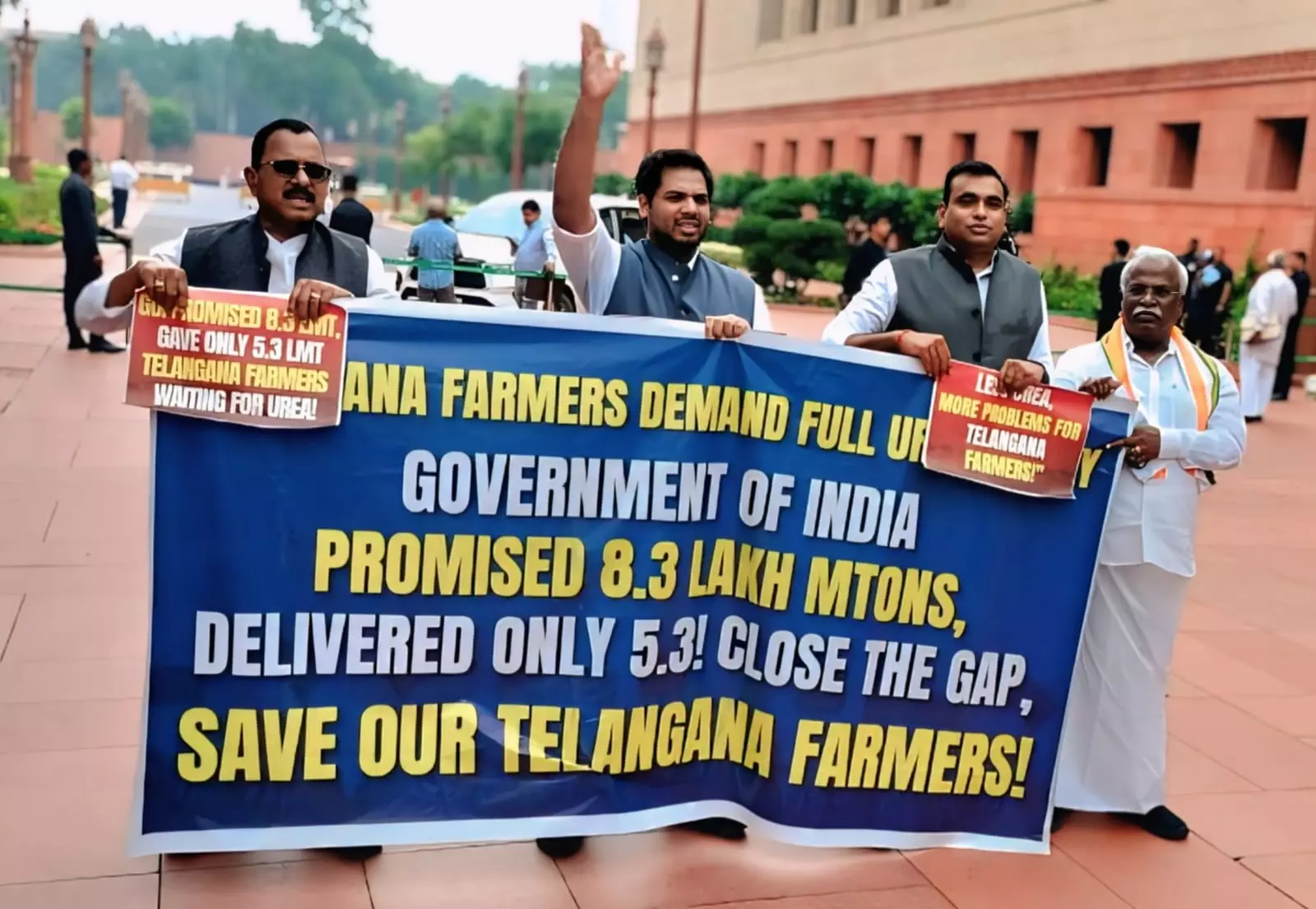 Congress MPs Protest Over Urea Shortage in Telangana