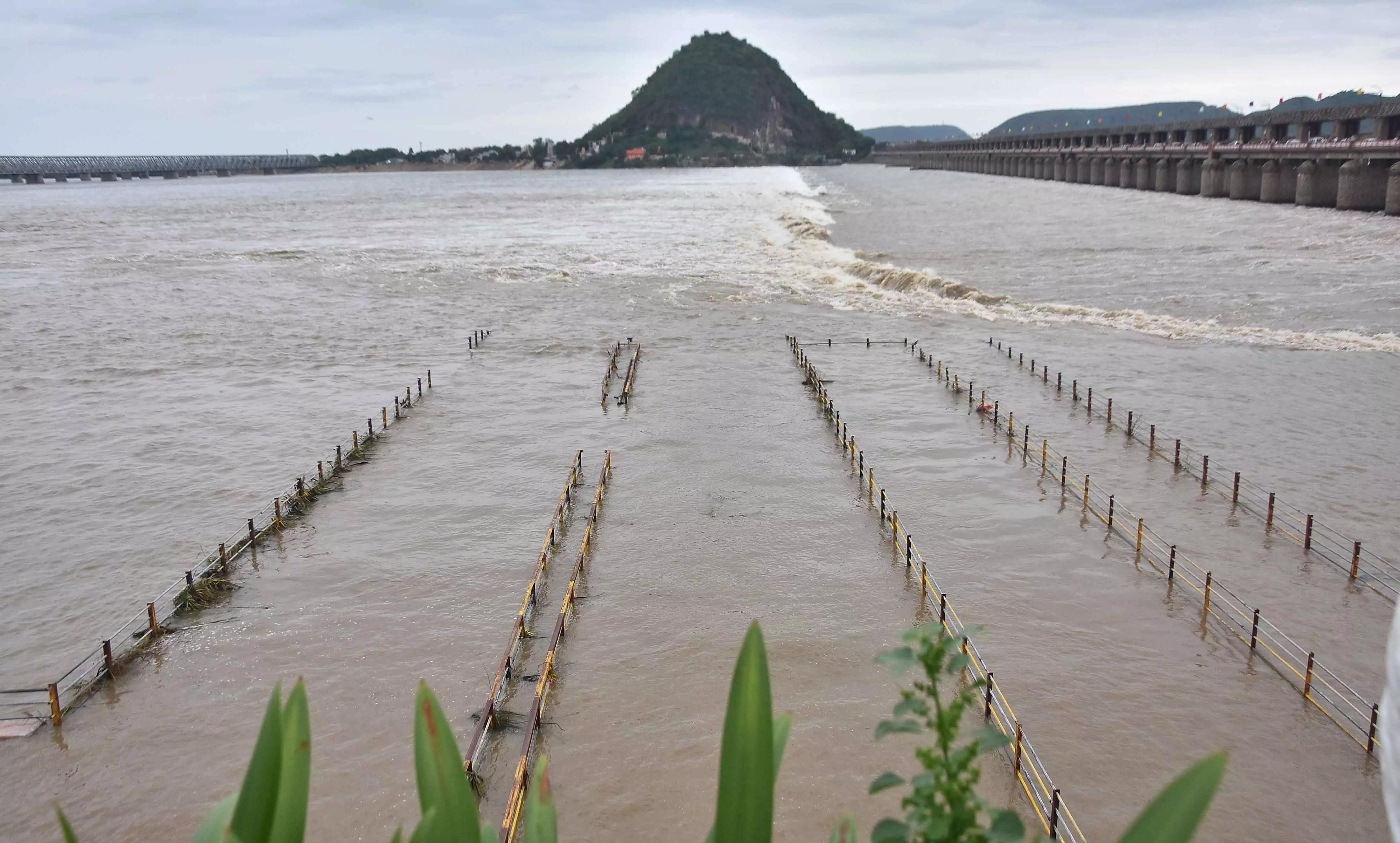 IMD Forecasts Heavy Rains for North Andhra IMD Forecasts Heavy Rains for North Andhra