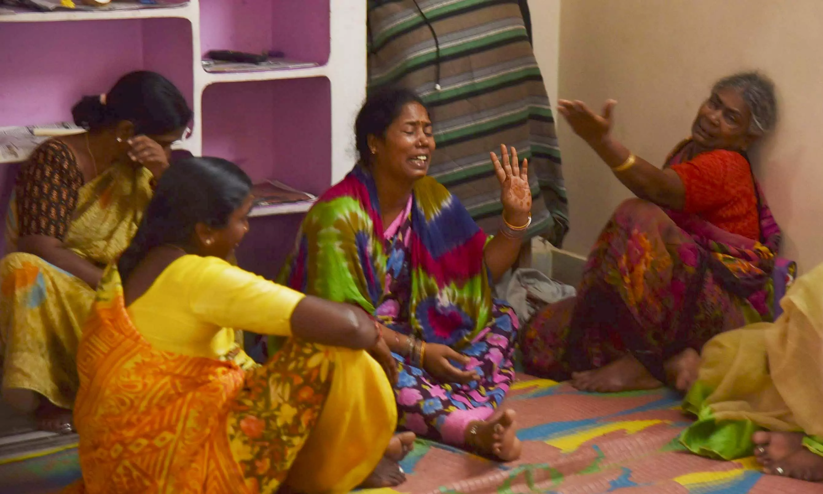 Strange Sequence of Events Leads to Live Wire Killing Ratham Pullers