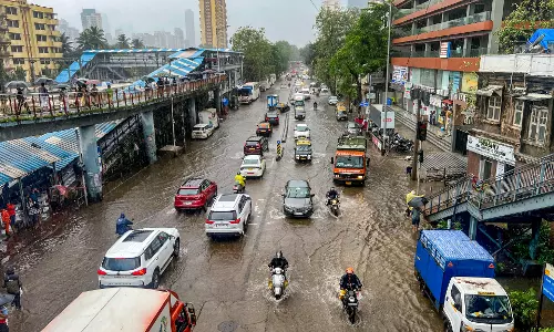 Heavy Rain in Mumbai; Schools, Colleges Shut as Red Alert Issued