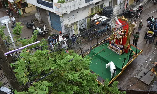 5 Electrocuted As Ratham Comes In Contact With Live Wire 5 Electrocuted As Ratham Comes In Contact With Live Wire