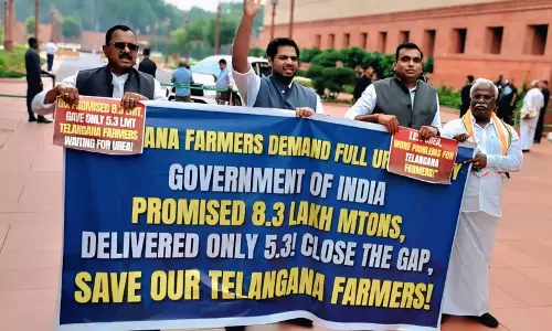 Congress MPs Protest Over Urea Shortage in Telangana