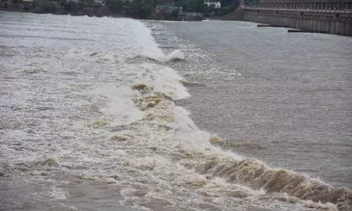 AP Sounds High Alert at Prakasam Barrage