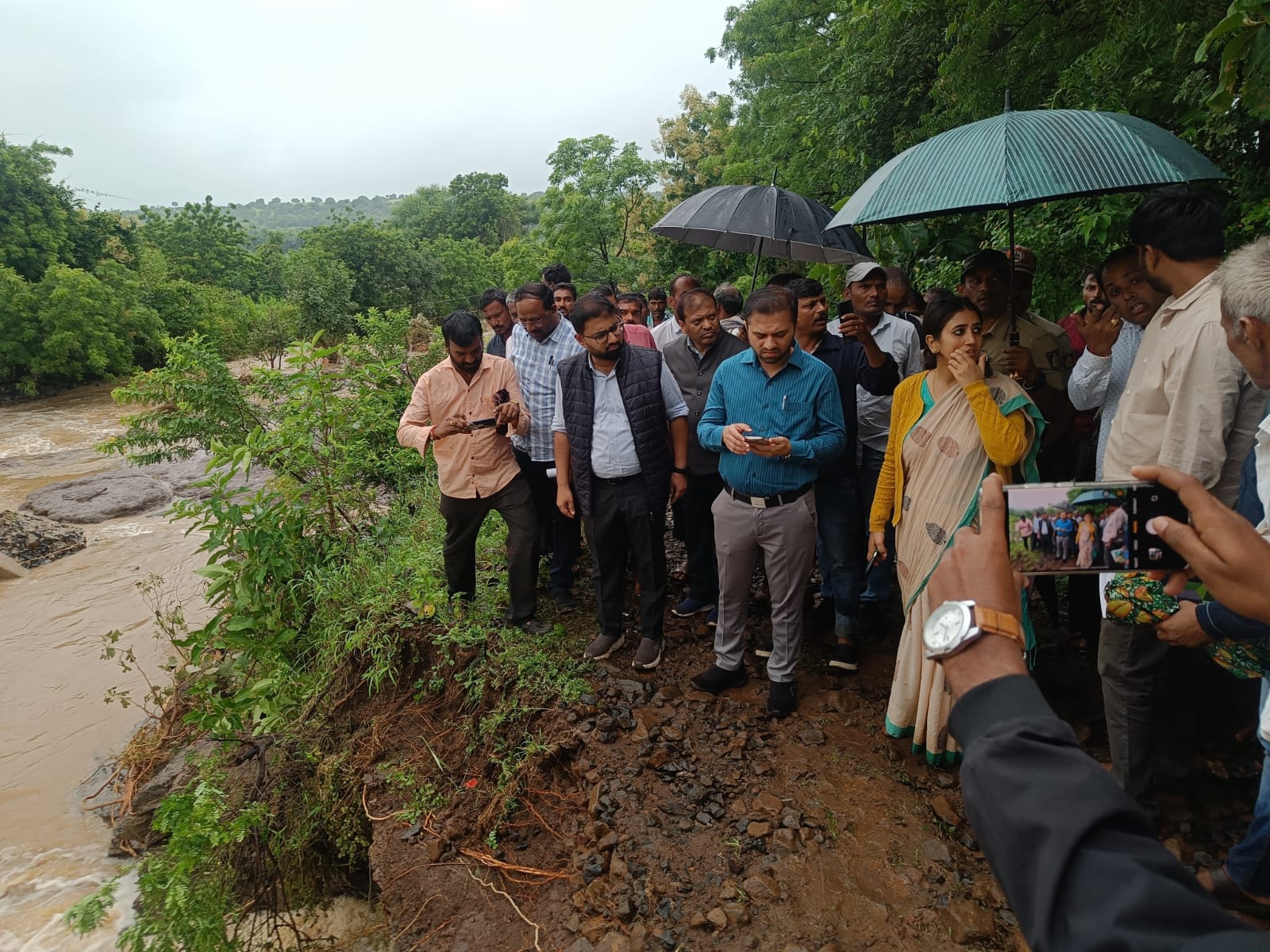 Heavy Rains Cause Disruption in Karnataka, Dams Near Capacity