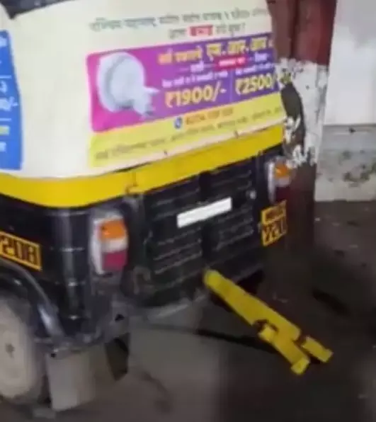 Drunk Rickshaw Driver Drags Woman Constable For 200 Metres In Satara