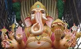 Tall Idols Trigger Safety Concerns Ahead of Festival