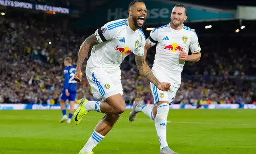 Leeds Beat Everton for Perfect Start to Premier League Return