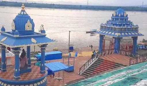 First Danger Warning Issued As Godavari Swells In Bhadrachalam