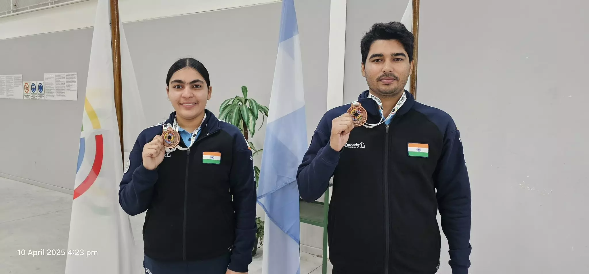 Saurabh-Suruchi Pair Wins 10m Air Pistol Mixed Team Bronze in Asian Cship