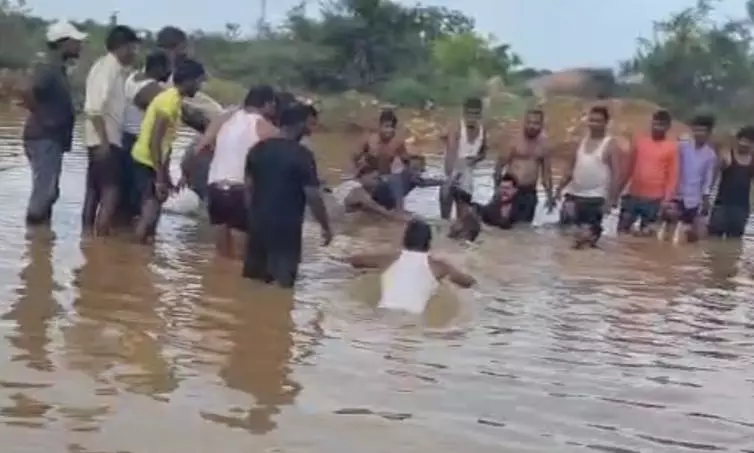 Six School Kids Drown in Kurnool Pond