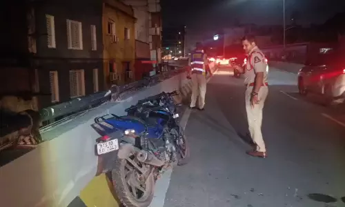 Two Die, One Injured as Bike Falls from Punjagutta Flyover