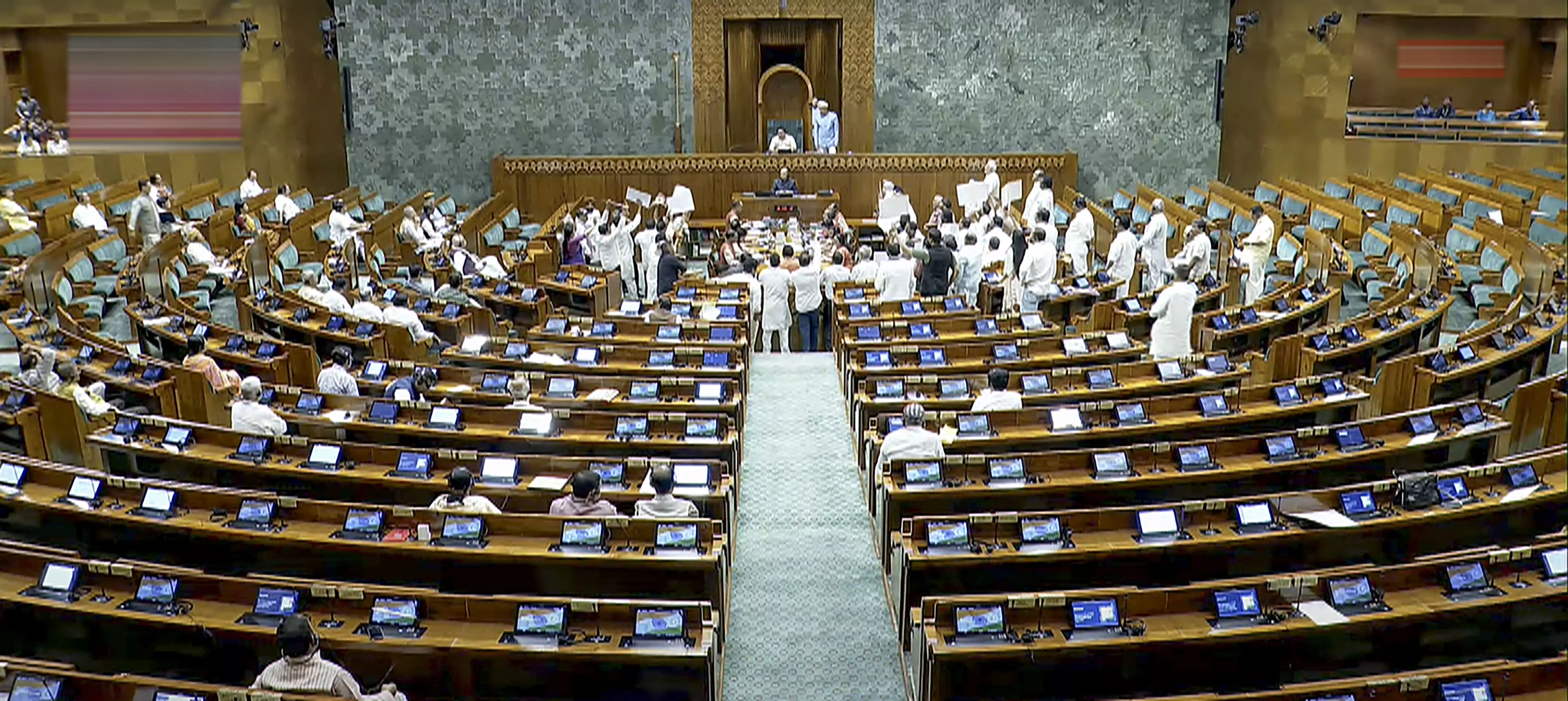 Monsoon Session: LS Passed 12 Bills, RS 14