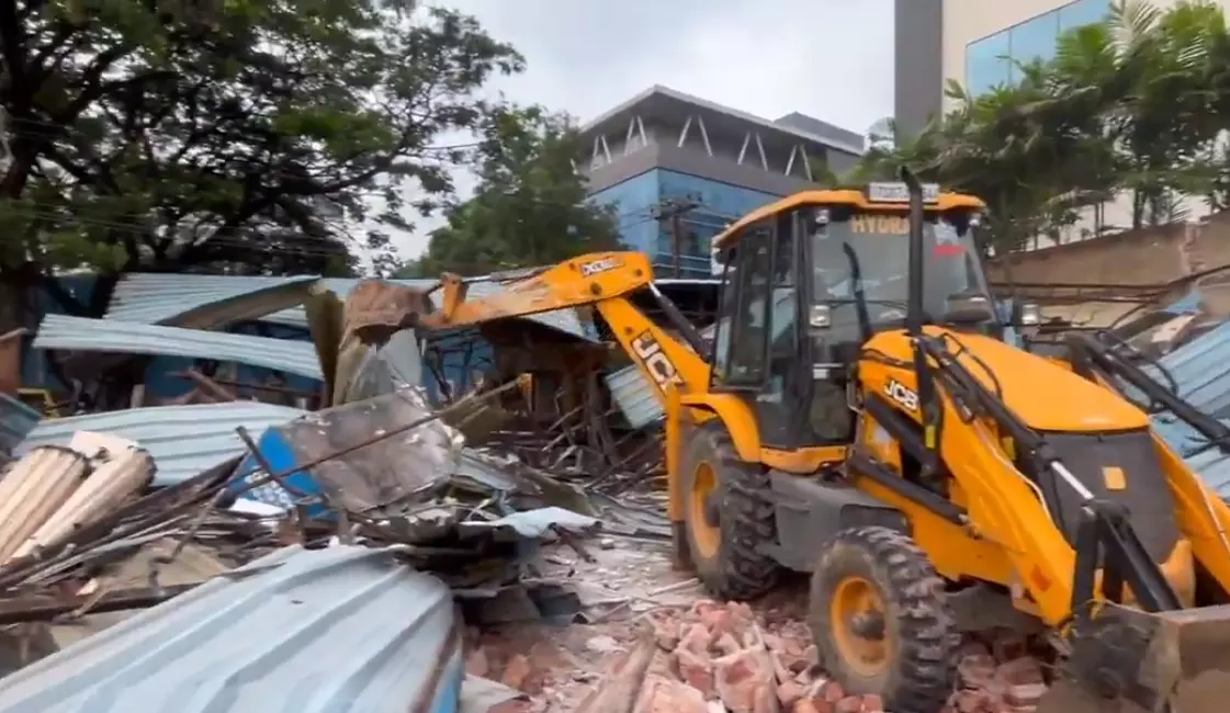 HYDRAA Reclaims 16k Sq. Yds and Rs. 400 Crore Worth Property from Encroachment at Madhapur