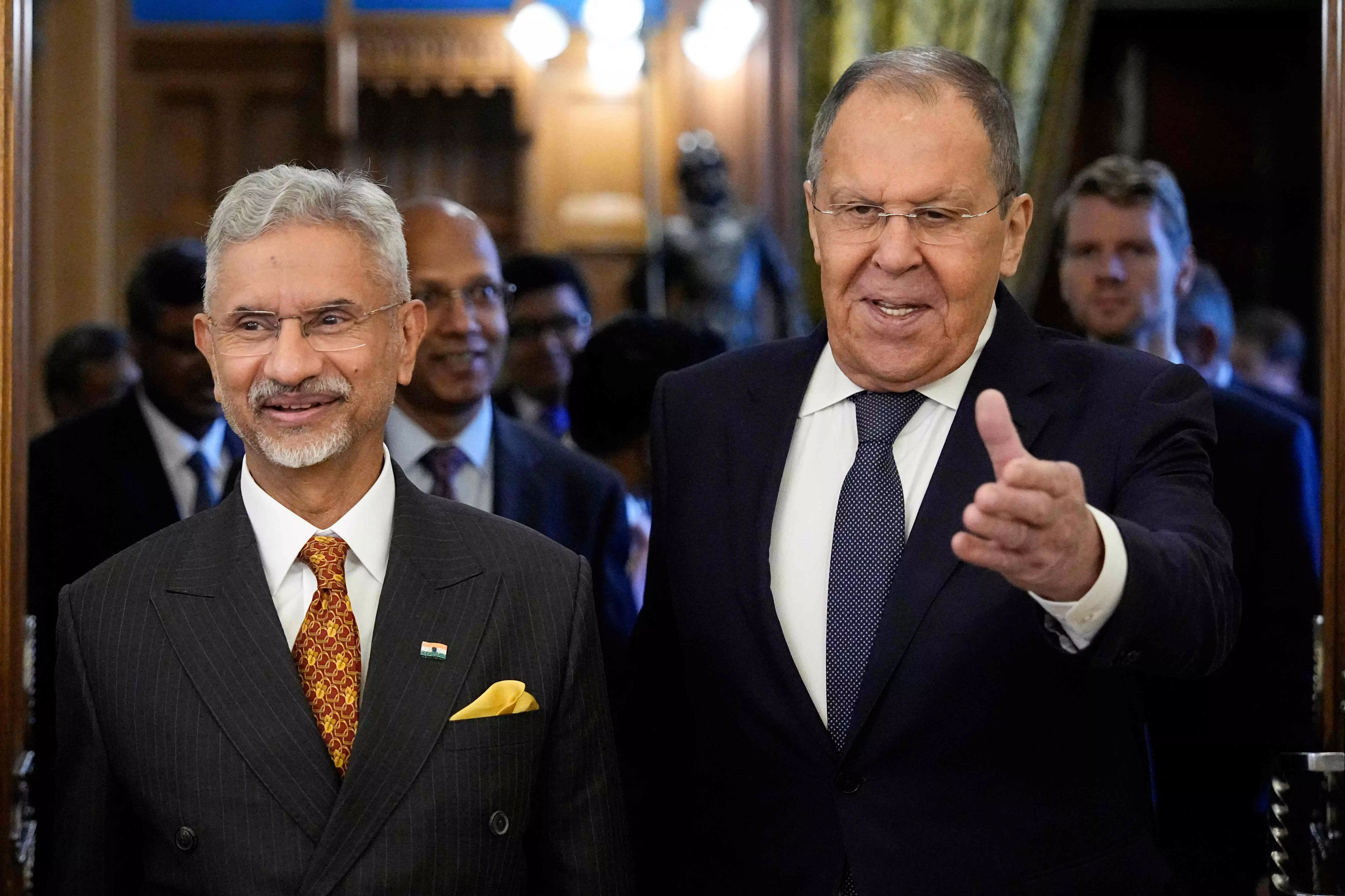 Jaishankar Meets Lavrov on Bilateral Ties