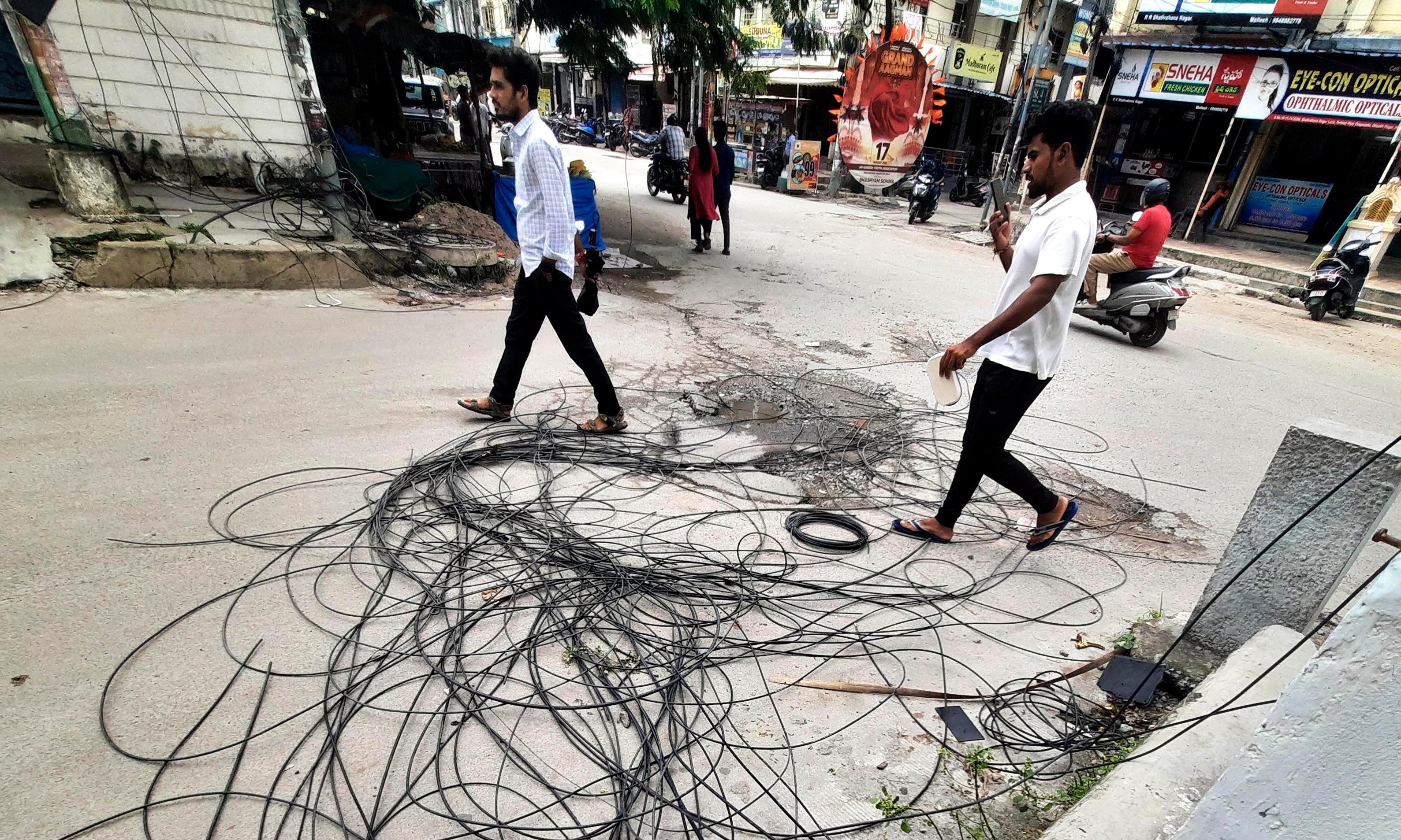 Cable Rips 3 More Days of Internet Disruption After Cable Chop