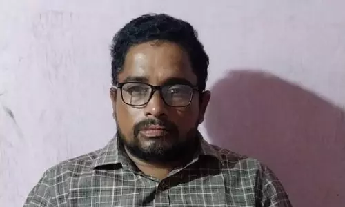 Armoor MVI, Janpahad Panchayat Secretary in ACB Net