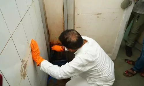 MP: Minister Cleans Hospital Toilet, Garlands Health Official ‘As Punishment’ for Not Doing Duty