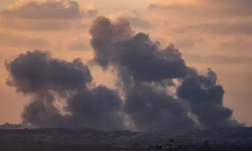 Israel Approves Extended Offensive, Hammers Gaza City Overnight